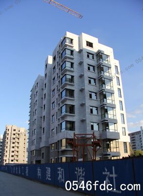 城发花园 刚需大盘88-121㎡热销，均价5400元/㎡ ——外墙粉刷工程现亮点质量与性价比双加持