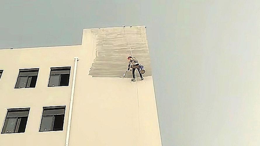 外墙翻新不用愁 揭秘“蜘蛛人”与外墙粉刷工程的专业之道